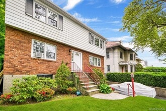 Building Photo - 21 E Cedar St