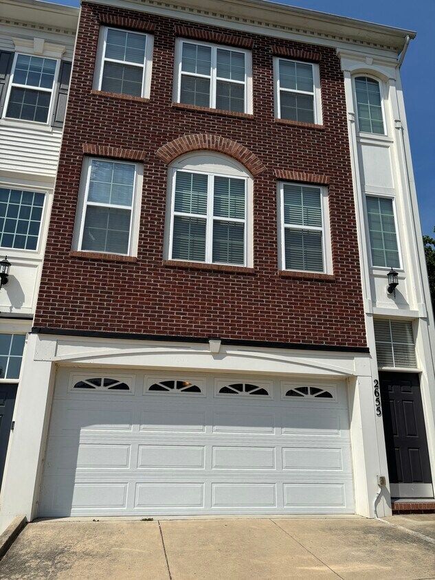 Foto principal - 2655 Glenriver Way