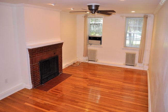 Building Photo - 39 Commonwealth Avenue
