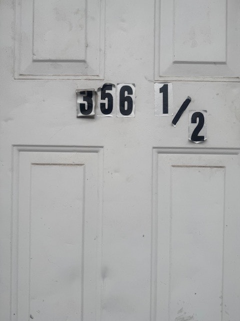 Building Photo - 356 1/2 Apple St