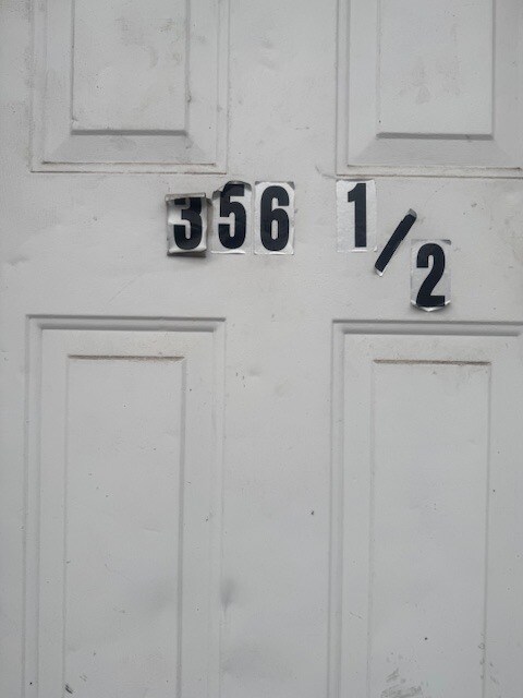 Foto del edificio - 356 1/2 Apple St