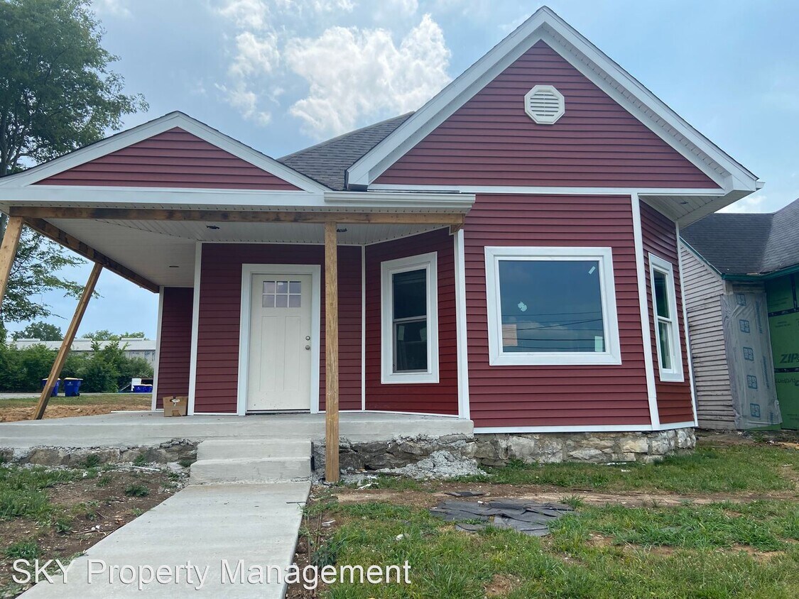 Primary Photo - 3 br, 1 bath House - 135 W 10th Ave