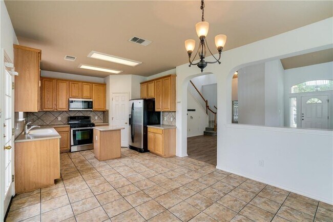 Building Photo - 3016 Fleet Dr