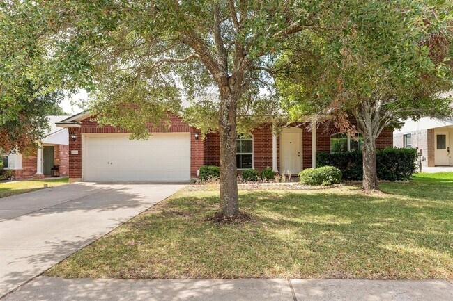 Foto del edificio - 3303 Blue Ridge Dr