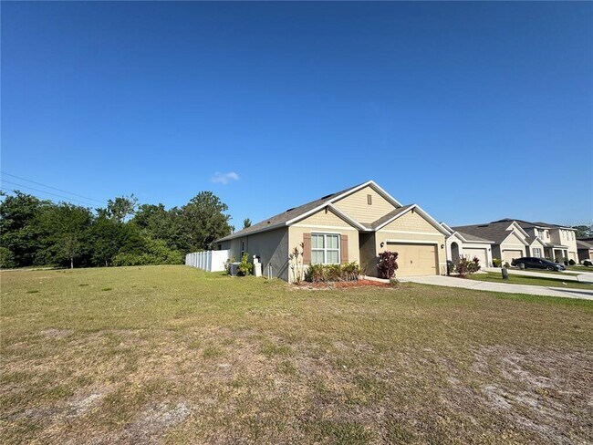 Building Photo - 404 Tanglewood Dr