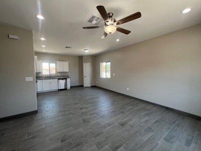 Building Photo - Brand New Duplex - 3bedroom 2 bathroom - *...