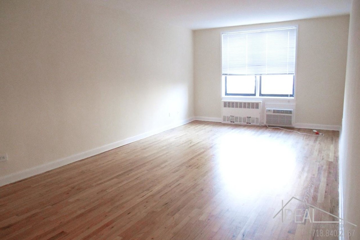 Building Photo - 2 bedroom in Brooklyn NY 11235