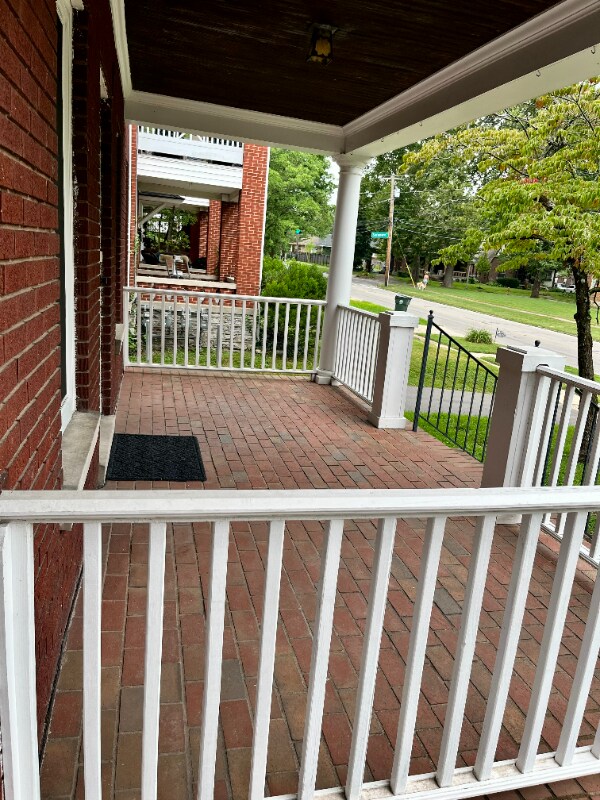 Building Photo - 1324 Fontaine Rd