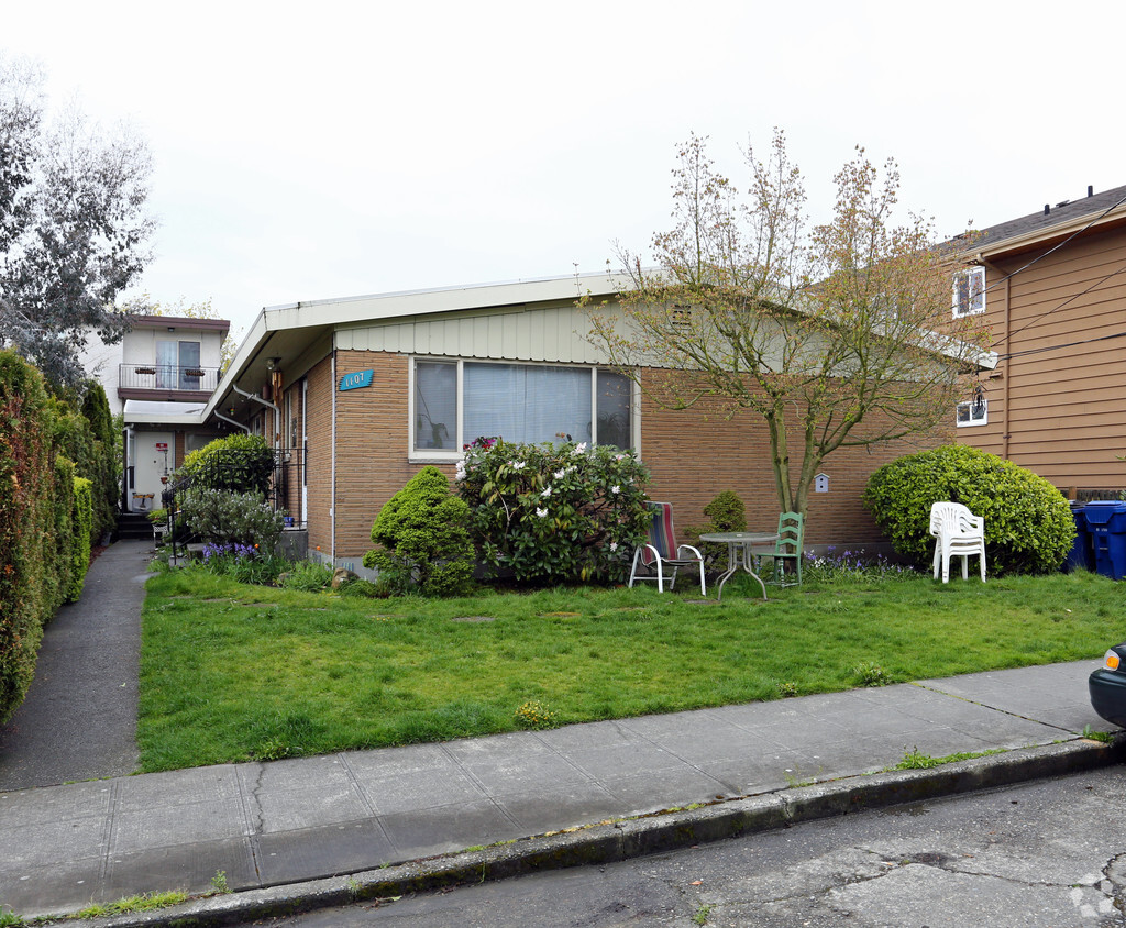 Primary Photo - 1107 NW 56th St