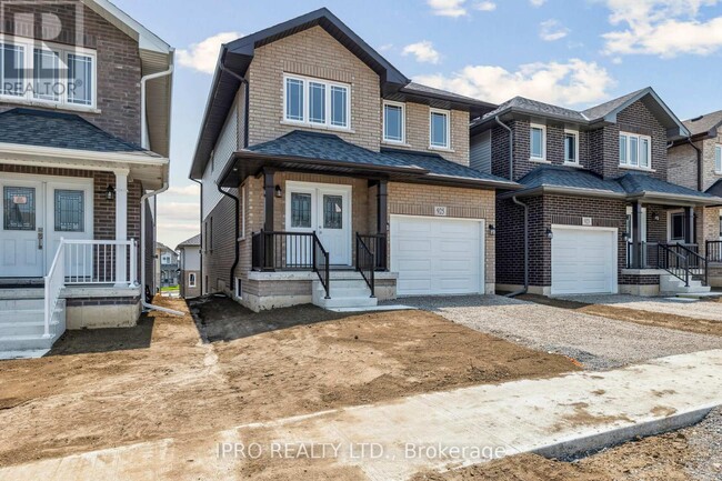 Building Photo - 925 Bamford Ter