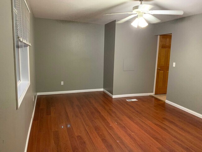 Foto del edificio - 603 #22nd St Apt 2