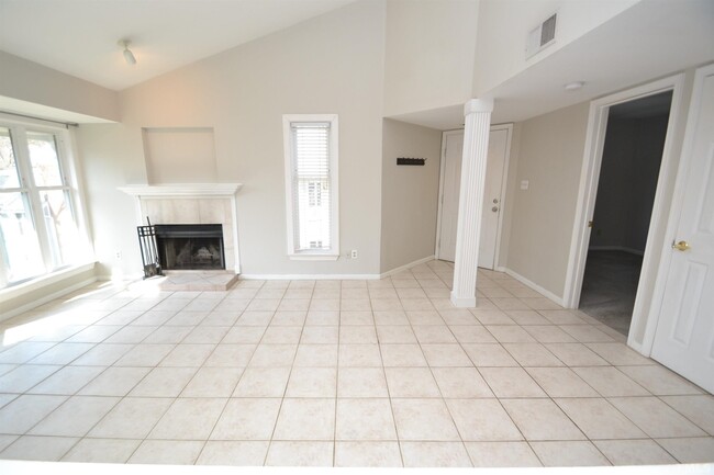 Building Photo - 1071 Wirewood Dr