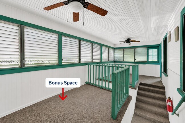 Building Photo - 310 N Ocean Breeze
