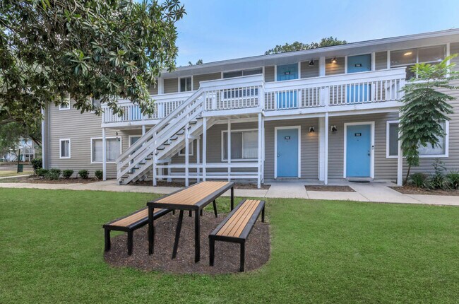 Foto del edificio - Affordable Apartments in Southwest Gainesville Near Butler Plaza & Archer Road