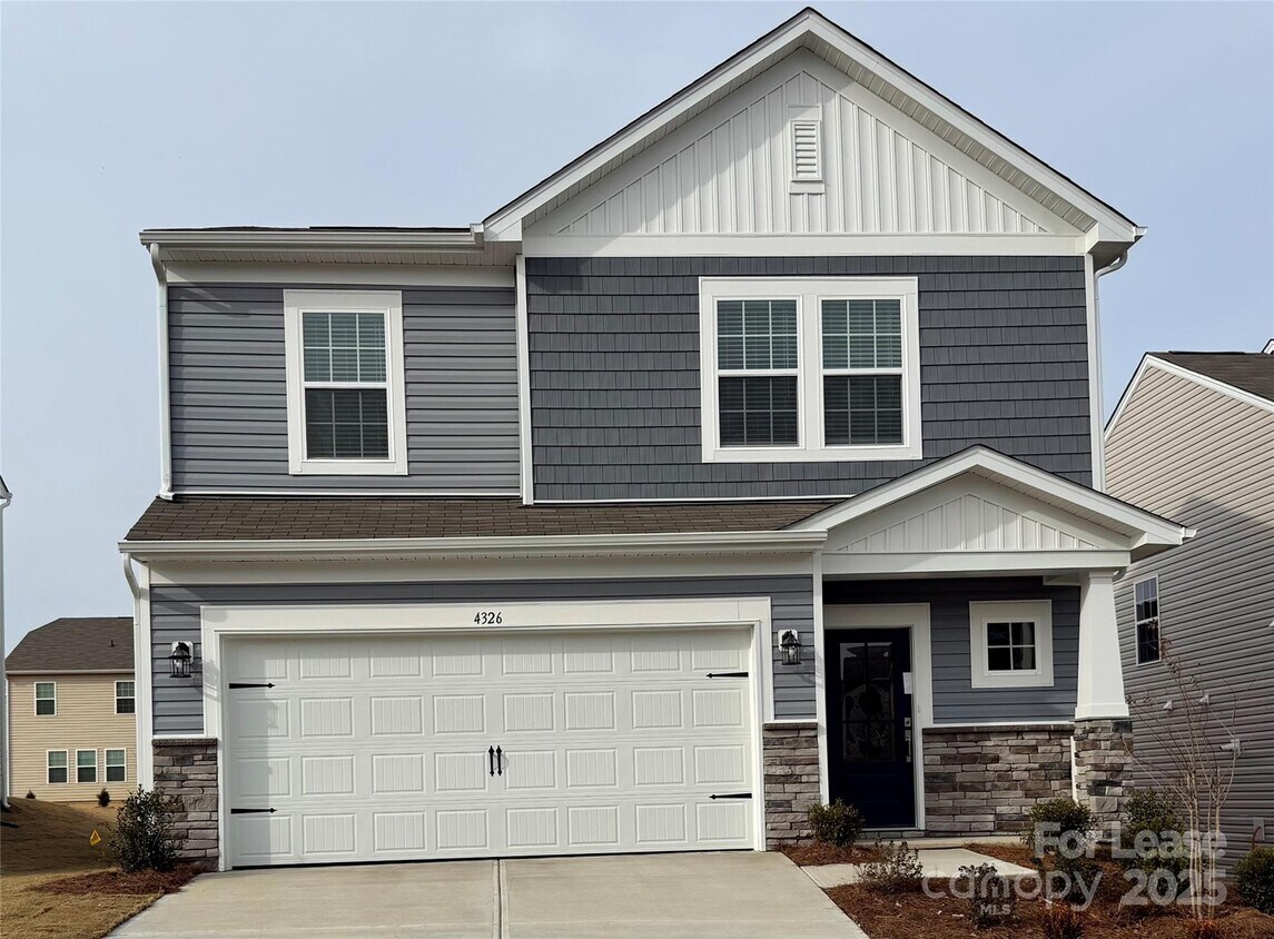 Foto principal - 4326 Shimmering Stone Wy