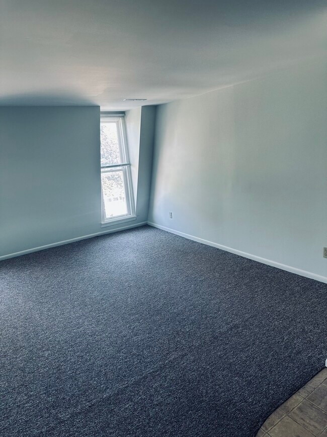 Foto del edificio - 330 W Sycamore St