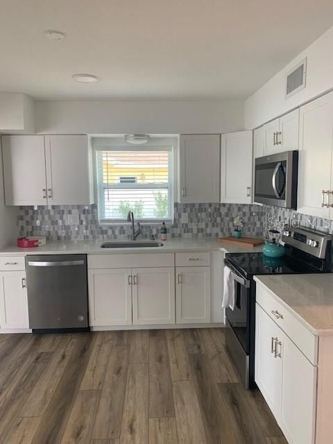 Building Photo - 3 bed 3 bath Belleair Beach SFH