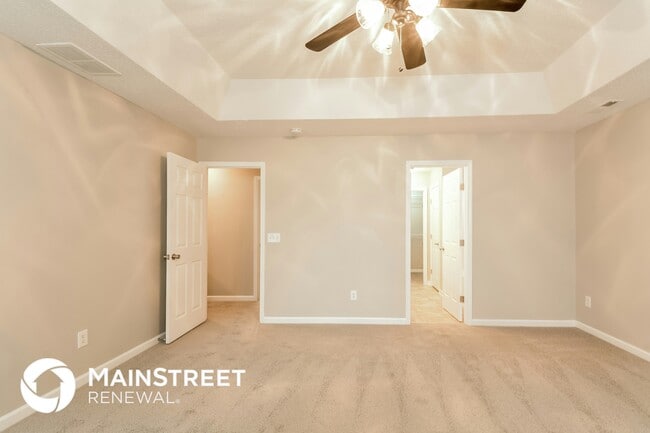 Foto del edificio - 4102 Lady Slipper Ln