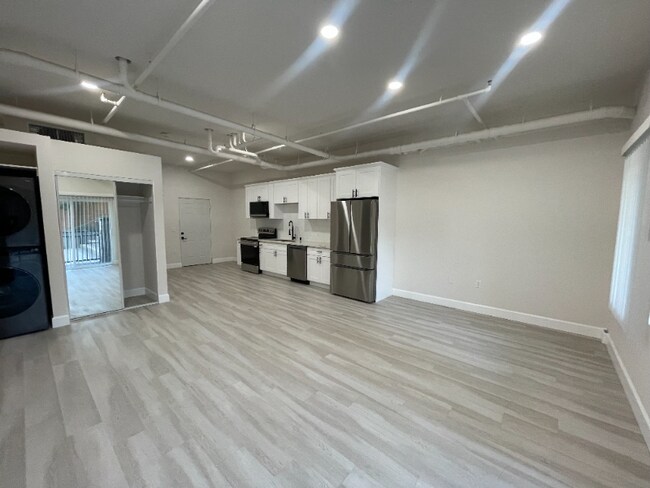 Foto del edificio - 2341 Ulric St