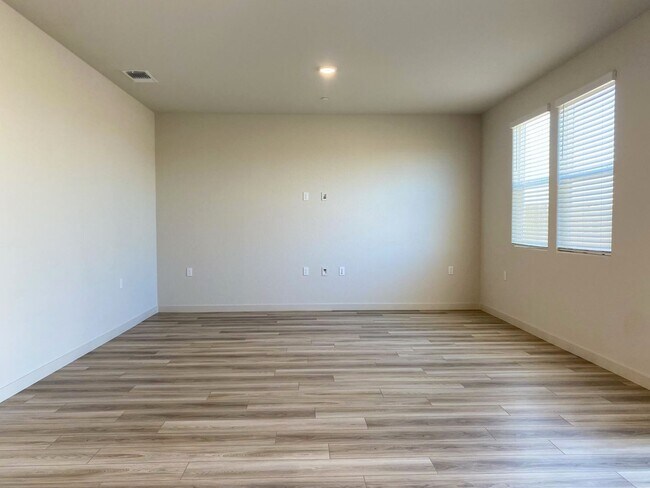 Building Photo - Price REDUCED on a beautiful BRAND NEW HOM...