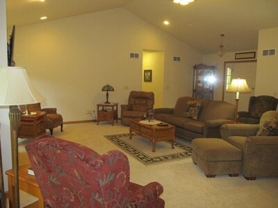 Foto del edificio - 67421 Ebbert South Rd