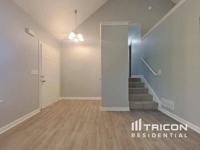 Building Photo - 186 Diamond Ct