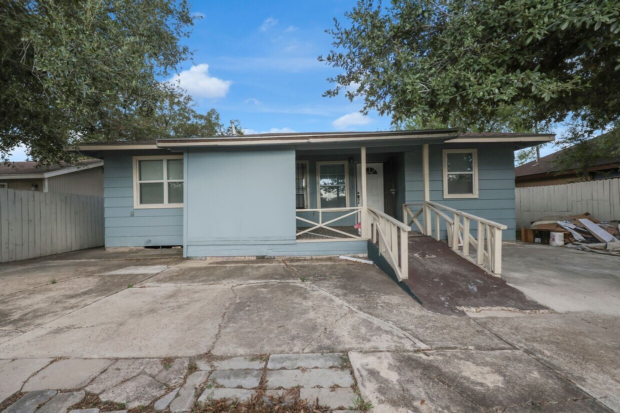 Foto principal - SPACIOUS! LOCATION!