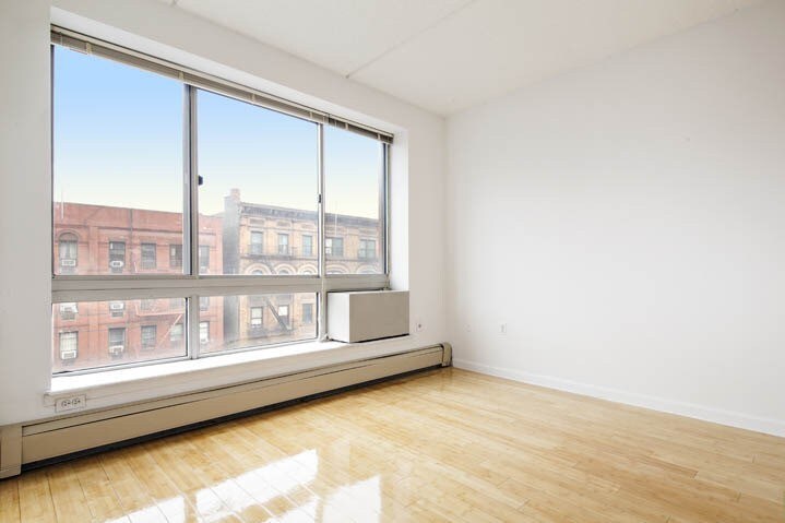 Primary Photo - 304 W 117th St