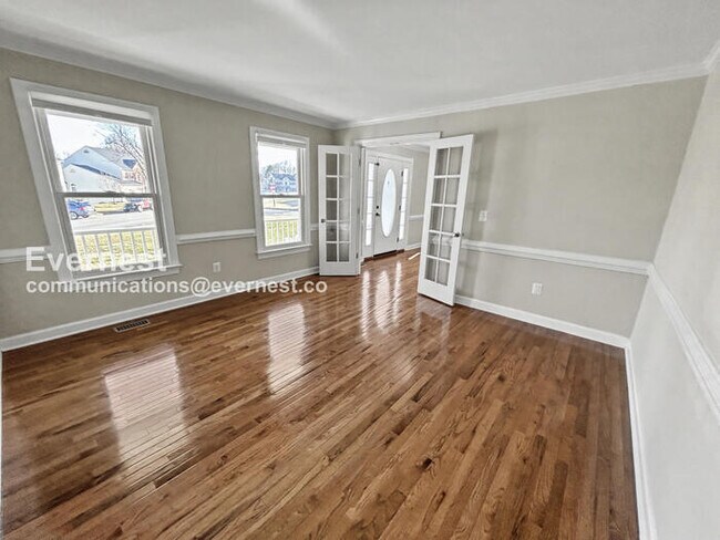 Foto del edificio - 10401 Bristol Ct