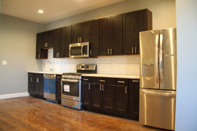Foto del edificio - 3215 Washington St