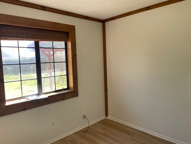 Foto del edificio - Cozy 3 Bedroom House for Rent (Available 6.10.26)