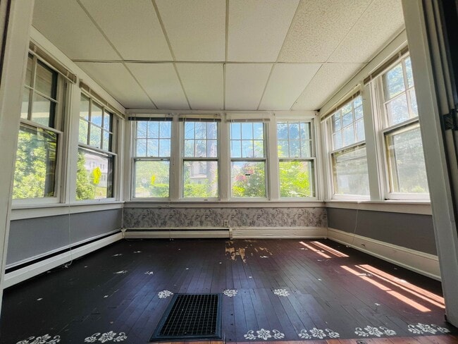 Building Photo - 57 S Main Ave