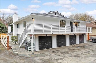 Building Photo - 15420 40th Ave S