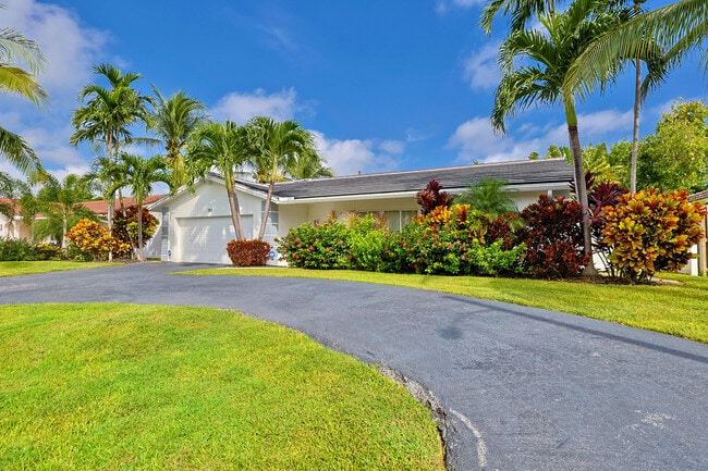 Building Photo - 783 Malaga Dr