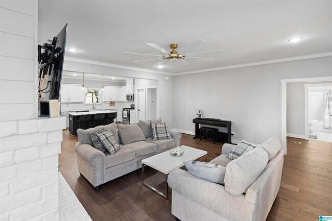 Foto del edificio - 2024 Adams Ridge Dr