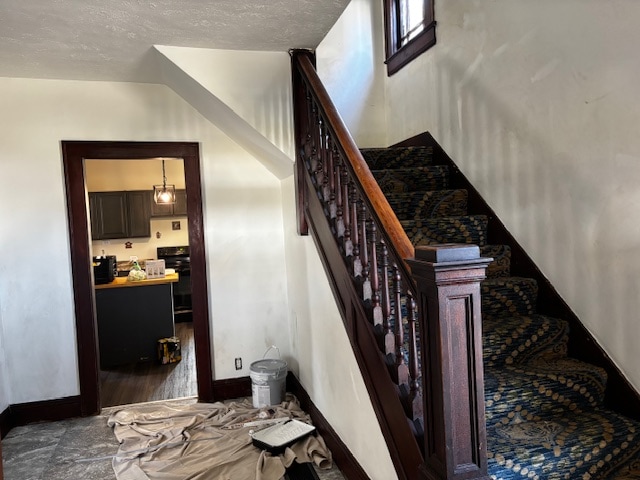 Building Photo - 921 Avondale Ave