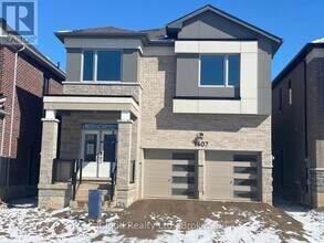 Building Photo - 1407 Hearns Pl