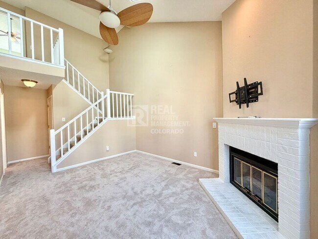 Foto del edificio - 2032 S Xenia Way