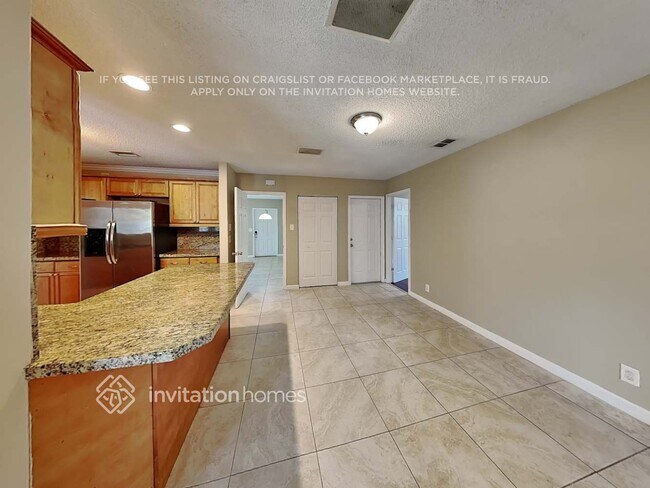 Building Photo - 417 Apache Ln