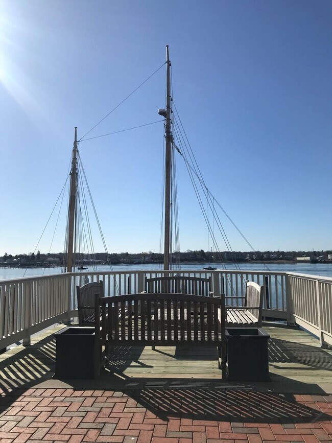 Building Photo - 211 Chandler’s Wharf-Portland: Water views...