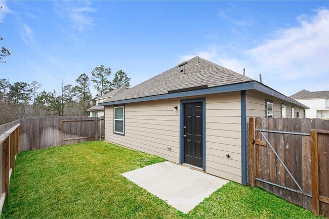 Foto del edificio - 2409 Kivver Dr