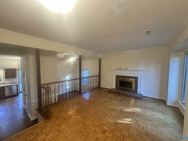 Foto del edificio - 933 Huntwood Ln