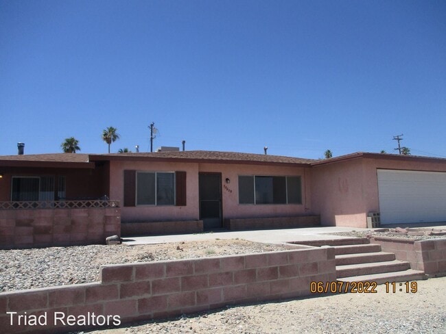 Building Photo - 3 br, 2 bath House - 73029 Siesta Dr