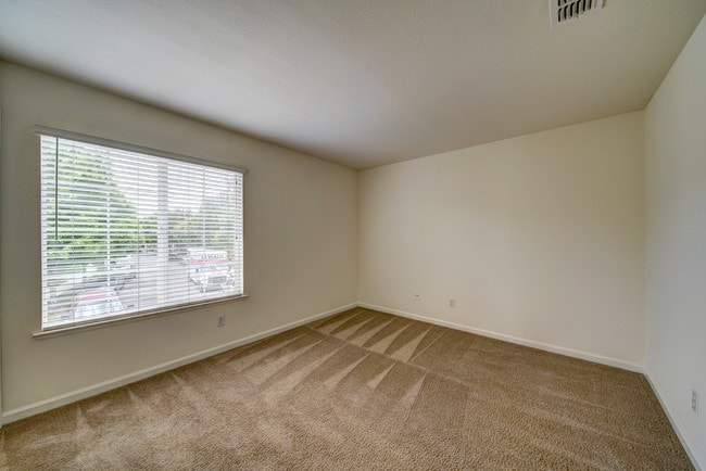 Guest Bedroom - Tapestry at Silverwood