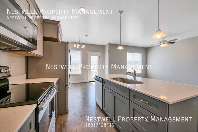 Foto del edificio - Amazing 4-bed Townome at The Exchange in Lehi