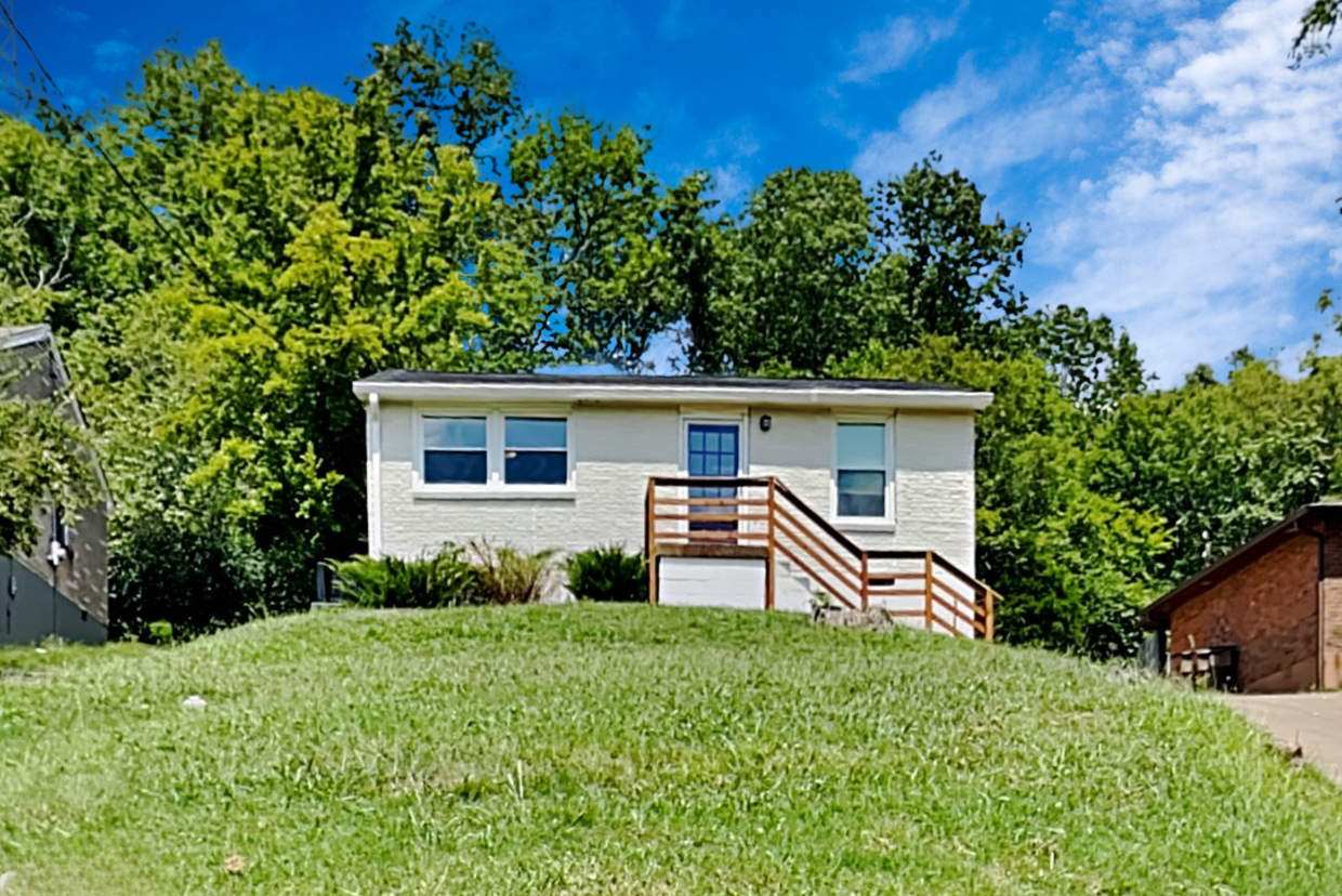 Primary Photo - 515 Ben Allen Rd