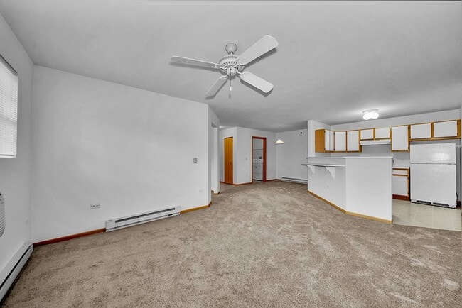 Building Photo - Highlands of Kensington Manor