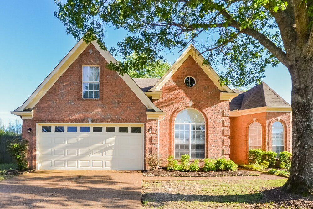 Primary Photo - 1058 Green Fern Cove
