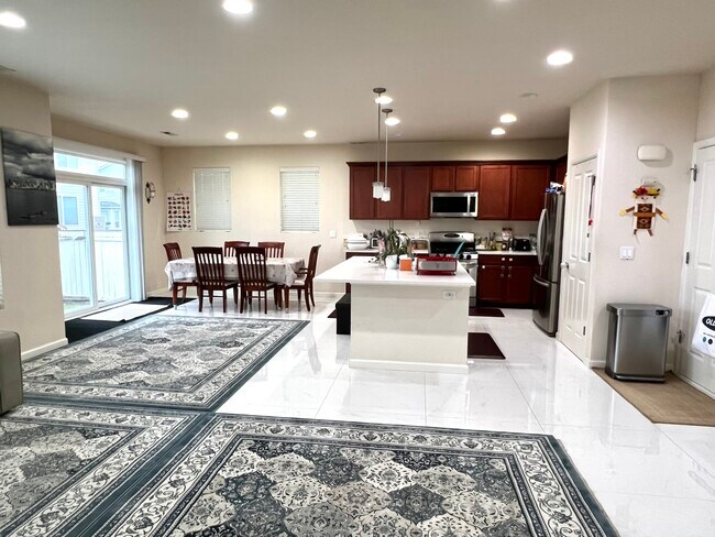 Kitchen and Dining - 1127 167th Pl SW House