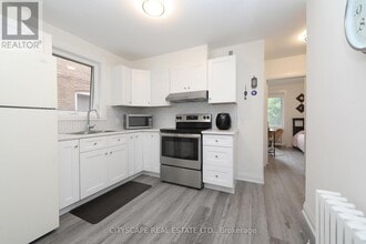 Building Photo - 459 Hopewell Ave